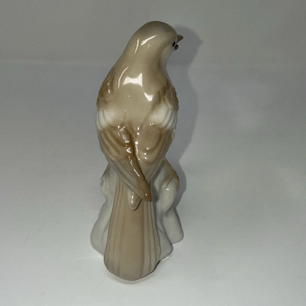 Vintage Otagiri Grey White Japanese Porcelain Sparrow Bird Figurine Song Tweet